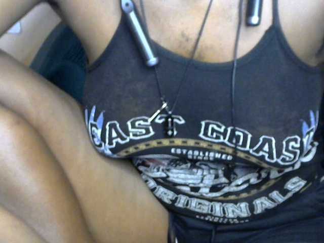 SinfulBitch01 live cam on BongaCams