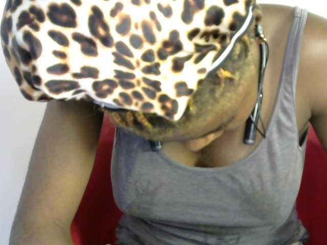 SinfulBitch01 live cam on BongaCams