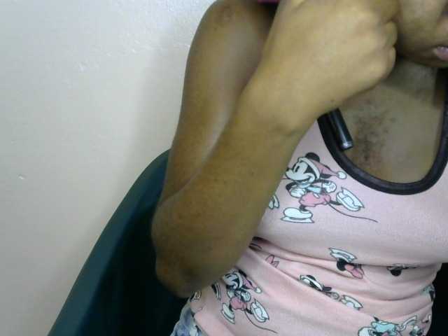SinfulBitch01 live cam on BongaCams