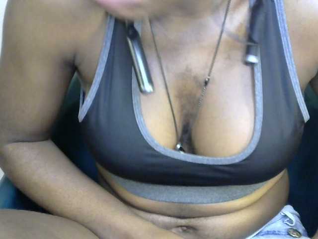 SinfulBitch01 live cam on BongaCams