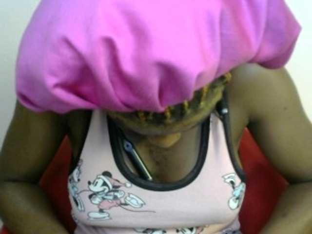 SinfulBitch01 live cam on BongaCams