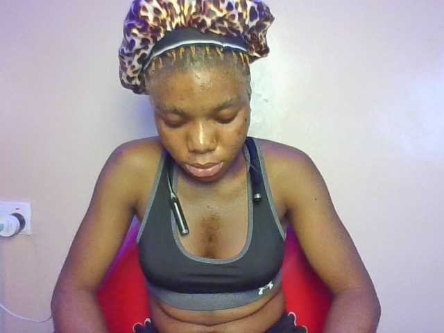 SinfulBitch01 live cam on BongaCams