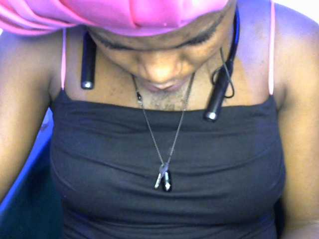 SinfulBitch01 live cam on BongaCams