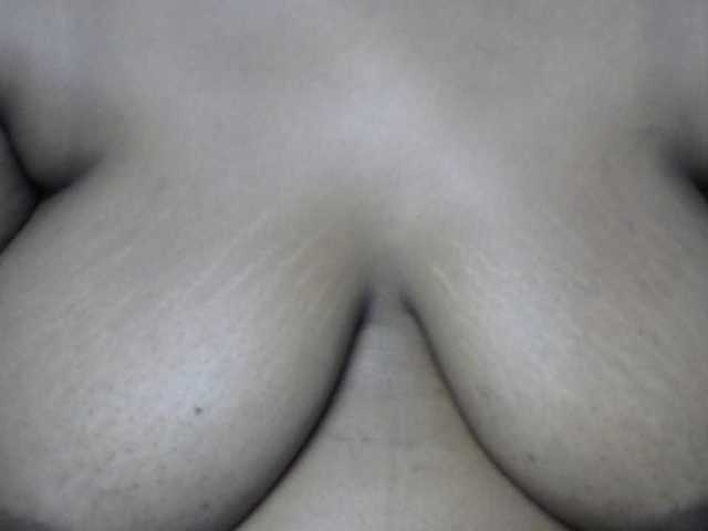 SinfulBitch01 live cam on BongaCams