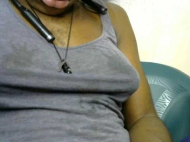 SinfulBitch01 live cam on BongaCams