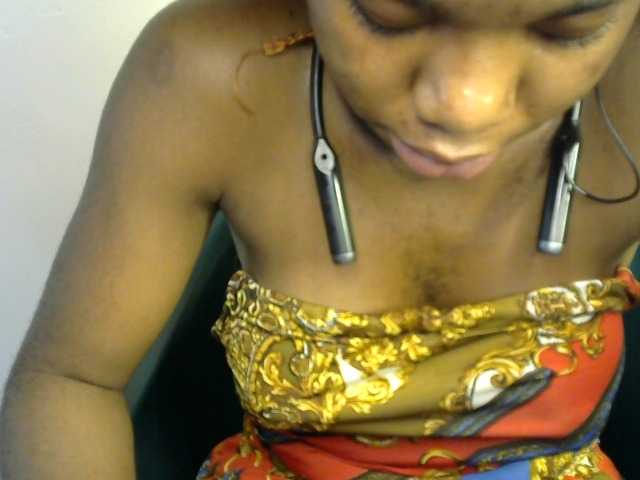 SinfulBitch01 live cam on BongaCams