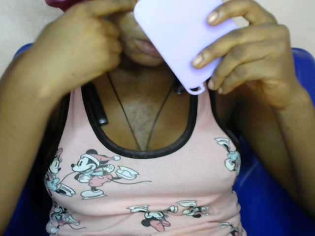 SinfulBitch01 live cam on BongaCams
