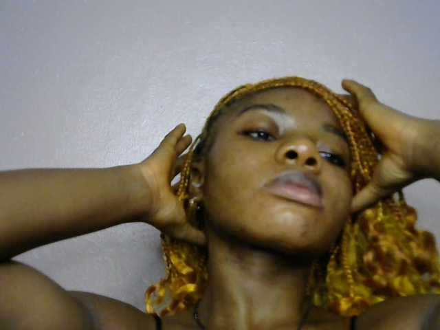 SinfulBitch01 live cam on BongaCams
