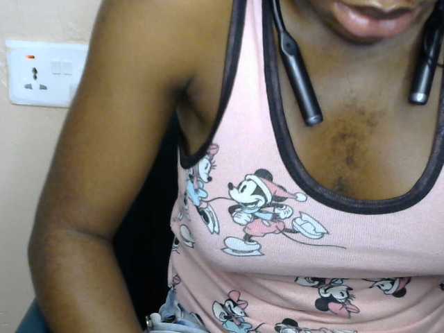 SinfulBitch01 live cam on BongaCams