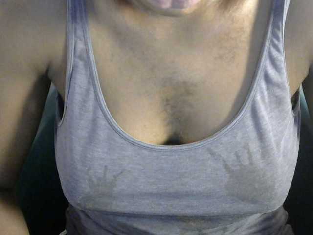 SinfulBitch01 live cam on BongaCams