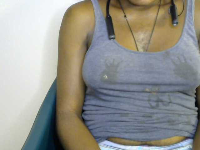 SinfulBitch01 live cam on BongaCams