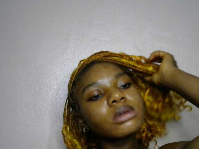 SinfulBitch01 live cam on BongaCams