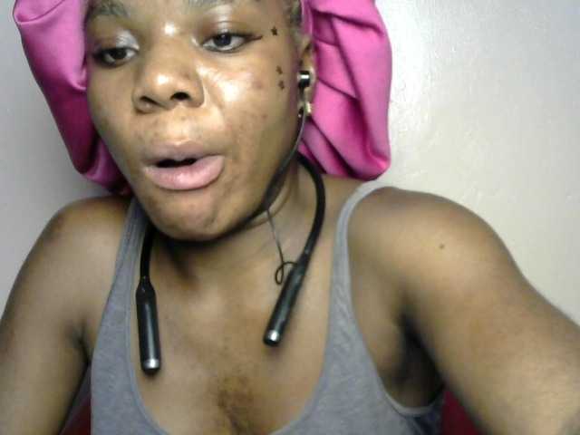 SinfulBitch01 live cam on BongaCams
