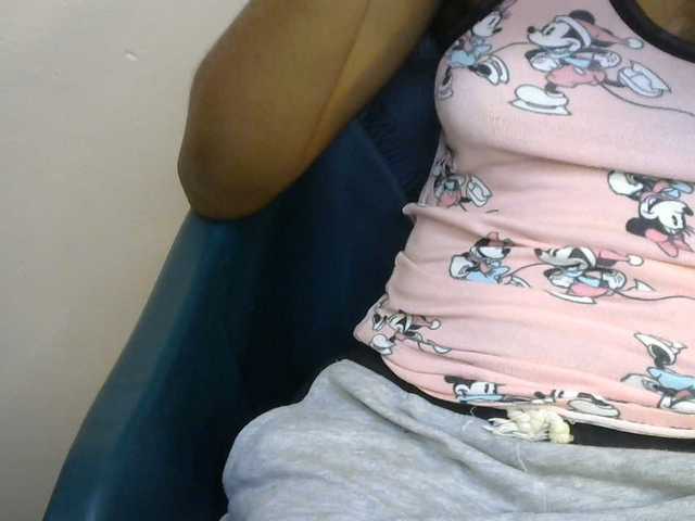 SinfulBitch01 live cam on BongaCams