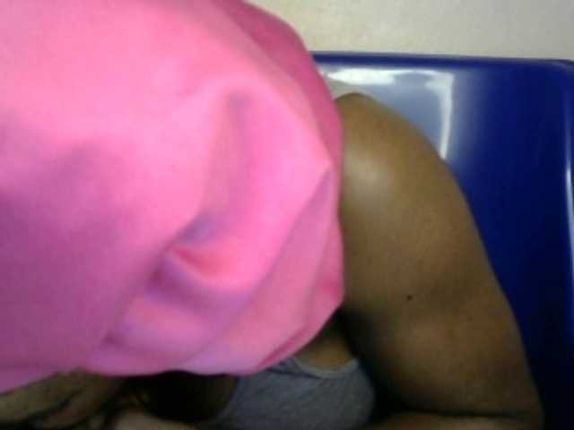 SinfulBitch01 live cam on BongaCams