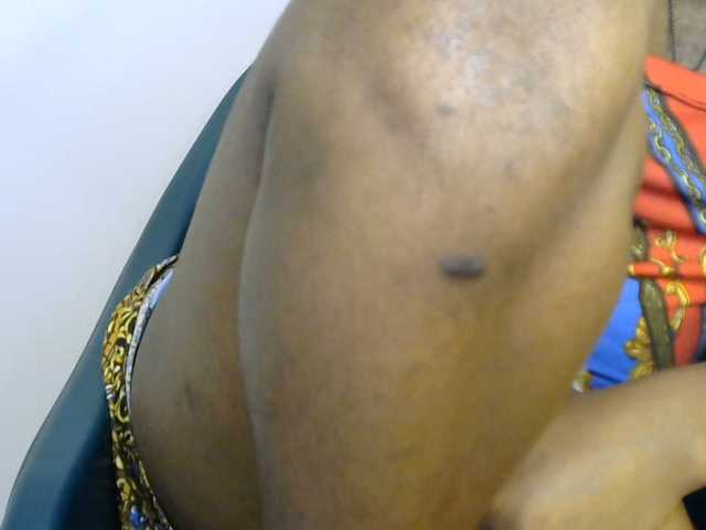 SinfulBitch01 live cam on BongaCams