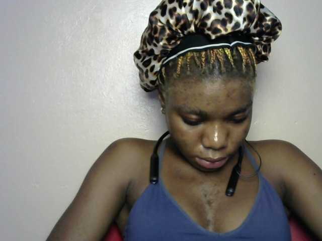 SinfulBitch01 live cam on BongaCams