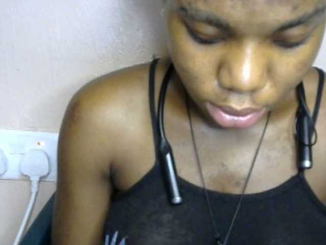 SinfulBitch01 live cam on BongaCams