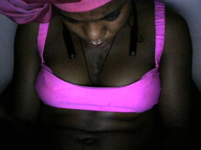 SinfulBitch01 live cam on BongaCams