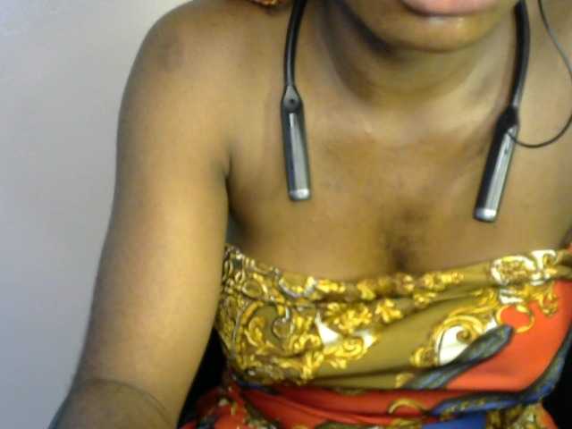 SinfulBitch01 live cam on BongaCams