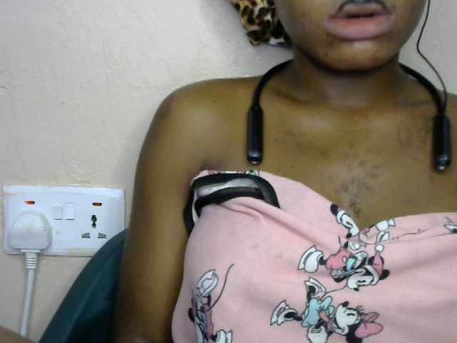 SinfulBitch01 live cam on BongaCams