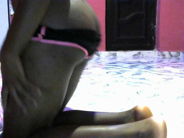 SinfulBitch01 live cam on BongaCams