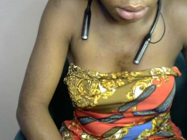 SinfulBitch01 live cam on BongaCams