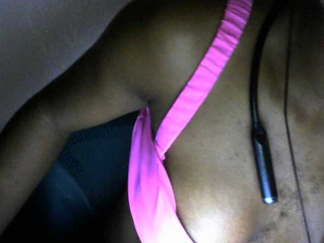 SinfulBitch01 live cam on BongaCams