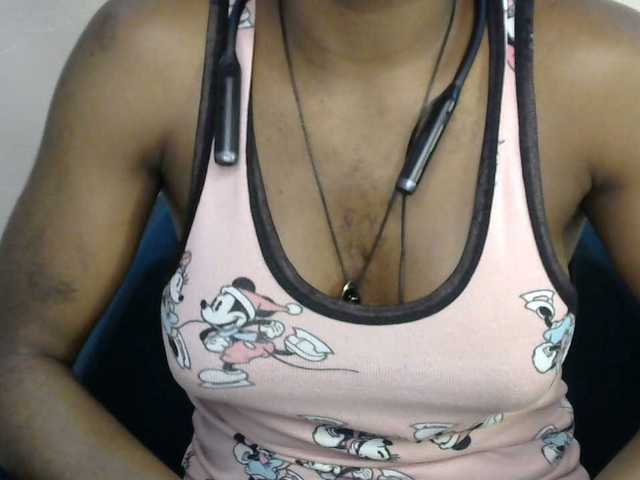 SinfulBitch01 live cam on BongaCams