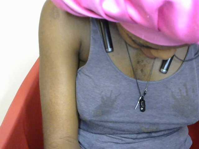 SinfulBitch01 live cam on BongaCams