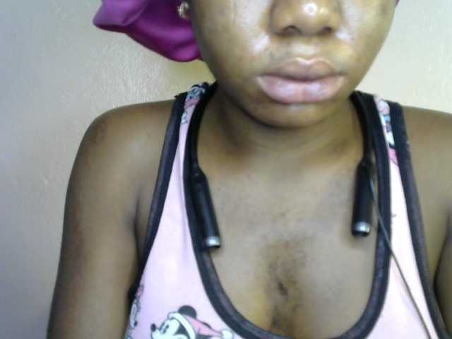 SinfulBitch01 live cam on BongaCams