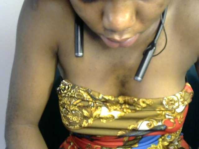 SinfulBitch01 live cam on BongaCams