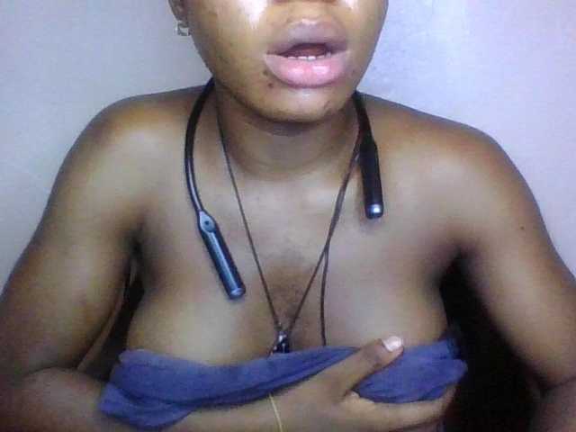 SinfulBitch01 live cam on BongaCams