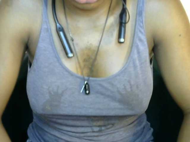 SinfulBitch01 live cam on BongaCams