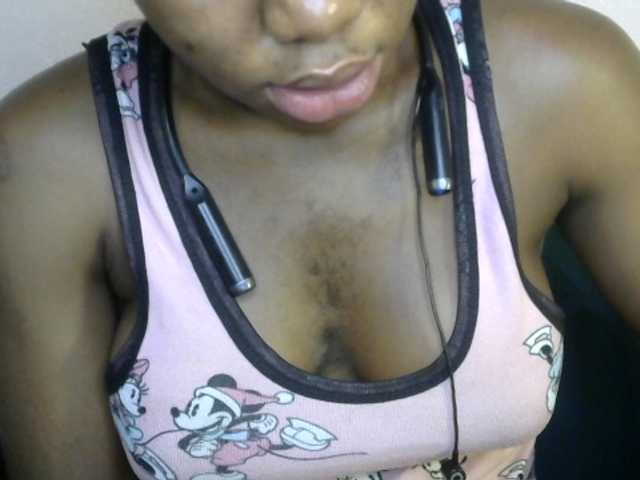 SinfulBitch01 live cam on BongaCams