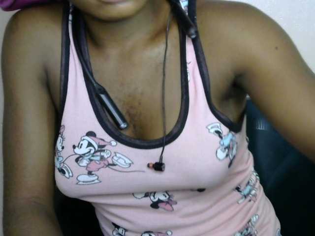 SinfulBitch01 live cam on BongaCams