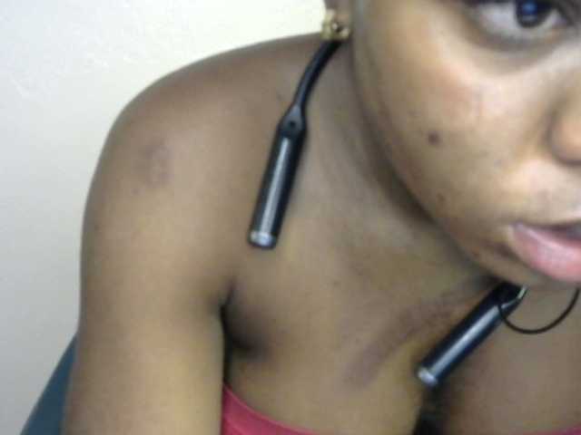 SinfulBitch01 live cam on BongaCams