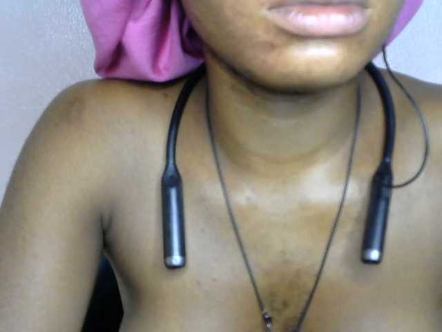 SinfulBitch01 live cam on BongaCams