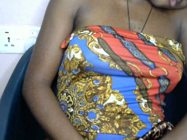 SinfulBitch01 live cam on BongaCams