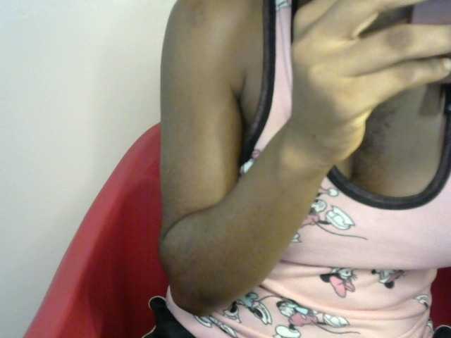 SinfulBitch01 live cam on BongaCams