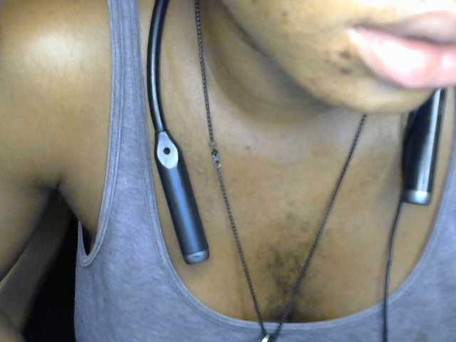SinfulBitch01 live cam on BongaCams