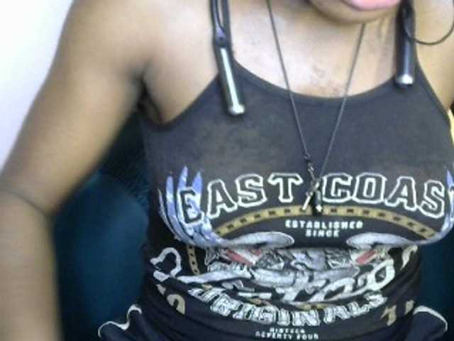 SinfulBitch01 live cam on BongaCams