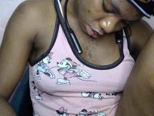 SinfulBitch01 webcam
