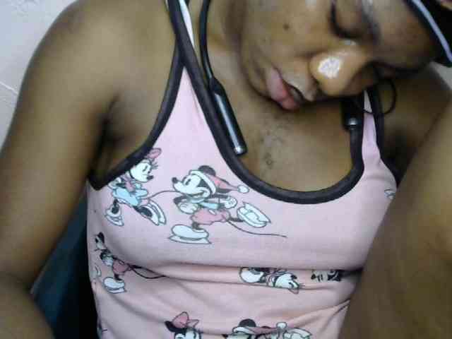 SinfulBitch01 webcam