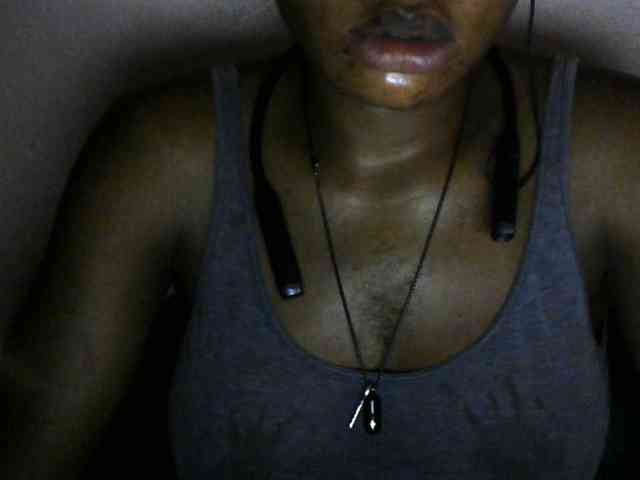SinfulBitch01 webcam