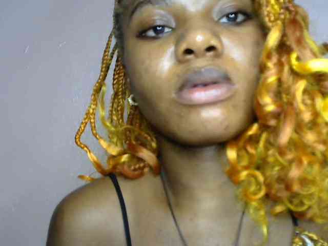 SinfulBitch01 webcam