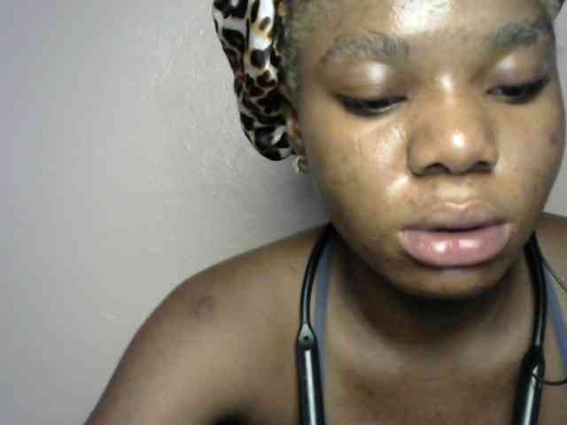 SinfulBitch01 webcam