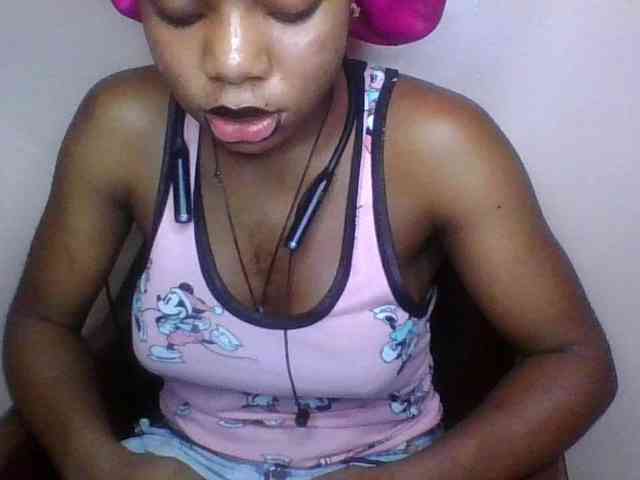 SinfulBitch01 webcam