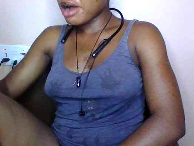SinfulBitch01 webcam