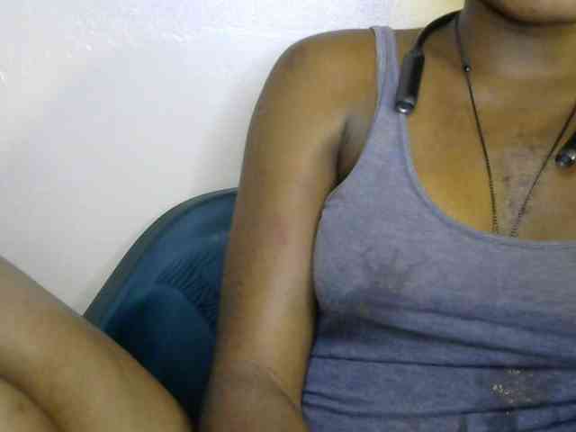 SinfulBitch01 webcam